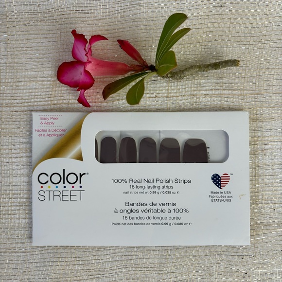 COLOR STREET Bundle. - Picture 4 of 11